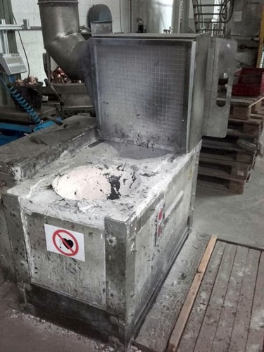 Induction furnace INDUCTOTHERM 200 kg, push-out
